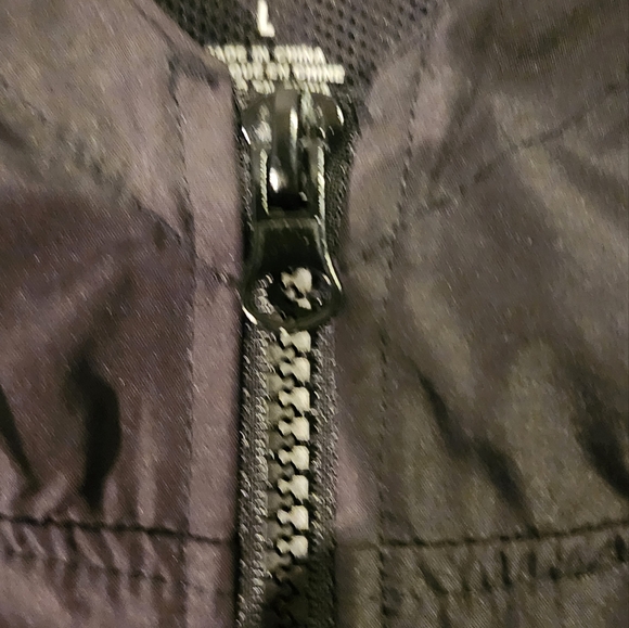 Champion Like New Unisex Windbreaker Running Rain Jacket - Large, Black & Gray - Picture 4 of 9